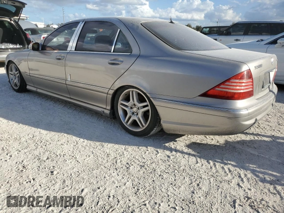 2004 Mercedes-Benz S-Class with VIN WDBNG75J24A416688, listed as a Copart auction lot 75614554 with 0 mi miles and Salvage Title. Bid and sale history available at carsss.com. Image 2.