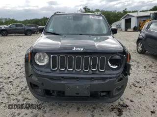 2018 Jeep Renegade Latitude with VIN ZACCJBBB2JPJ11789, listed as a Copart auction lot 61667685 with 113,311 mi miles and Salvage title. Bid and sale history available at DreamBid. Image 5.