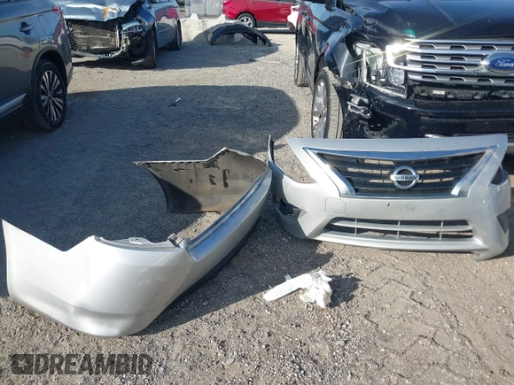 2019 Nissan Versa SV z VIN 3N1CN7AP4KL863069, wystawiony jako IAAI lot #41694007 z przebiegiem 131 141 mil mil oraz . Historia ofert i sprzedaży dostępna na DreamBid. Obrazek 12.