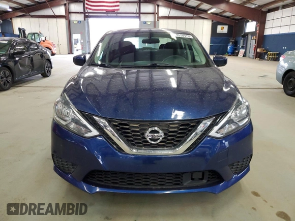 2019 Nissan Sentra S z VIN 3N1AB7AP8KY241366, wystawiony jako Copart lot #53516975 z przebiegiem 55 029 mil mil oraz Szkoda całkowita • Salvage title. Historia ofert i sprzedaży dostępna na DreamBid. Obrazek 5.