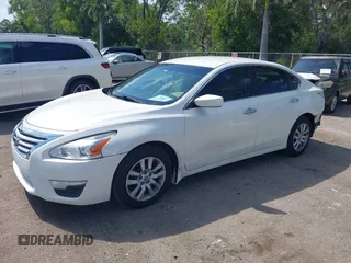 2015 Nissan Altima 2.5 SV with VIN 1N4AL3AP6FC434347, listed as a IAAI auction lot 42058176 with 131,022 mi miles. Bid and sale history available at carsss.com. Image 18.