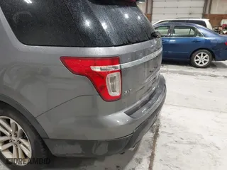 2014 Ford Explorer XLT with VIN 1FM5K8D80EGA10763, listed as a IAAI auction lot 41817947 with 178,536 mi miles. Bid and sale history available at carsss.com. Image 19.