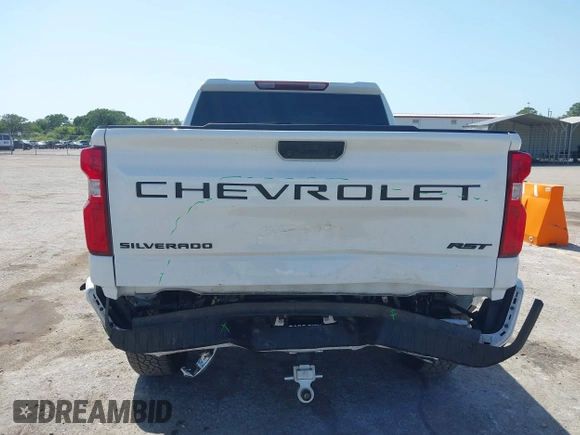 2024 Chevrolet Silverado 1500 RST with VIN 1GCUDEED0RZ147166, listed as a IAAI auction lot 42017050 with 28,860 mi miles. Bid and sale history available at carsss.com. Image 16.