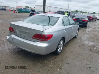 2005 Lexus ES 330 with VIN JTHBA30G855131626, listed as a IAAI auction lot 41979272 with 115,275 mi miles. Bid and sale history available at carsss.com. Image 4.