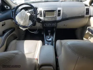 2010 Mitsubishi Outlander GT with VIN JA4JT5AX7AZ007961, listed as a Copart auction lot 49926875 with 172,033 mi miles and Salvage Title. Bid and sale history available at carsss.com. Image 8.