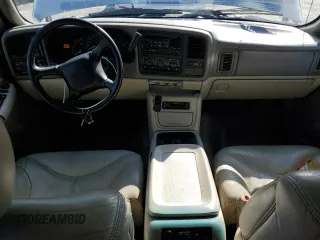 2000 GMC Yukon XL SLT with VIN 3GKFK16T3YG132578, listed as a Copart auction lot 43874005 with 178,895 mi miles and Salvage Title. Bid and sale history available at carsss.com. Image 8.