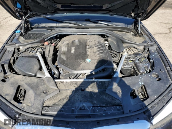 2019 BMW 5 Series 540i xDrive z VIN WBAJE7C57KWW20203, wystawiony jako Copart lot #45976065 z przebiegiem 60 735 mil mil oraz Nie do naprawy • Non repairable. Historia ofert i sprzedaży dostępna na DreamBid. Obrazek 11.