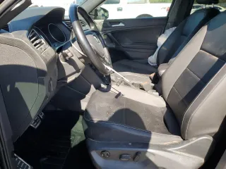 2021 Volkswagen Tiguan SE with VIN 3VV3B7AX6MM152896, listed as a Copart auction lot 58004705 with 62,997 mi miles and Salvage title. Bid and sale history available at DreamBid. Image 7.
