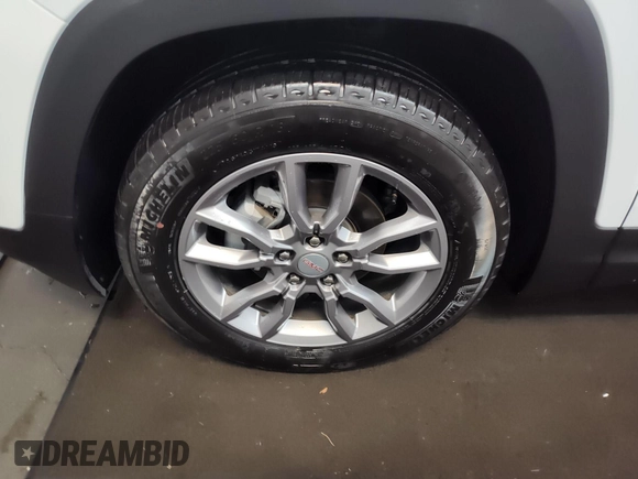 2022 GMC Terrain SLT z VIN 3GKALVEV4NL142475, wystawiony jako IAAI lot #42554198 z przebiegiem 34 225 mil mil oraz . Historia ofert i sprzedaży dostępna na DreamBid. Obrazek 2.