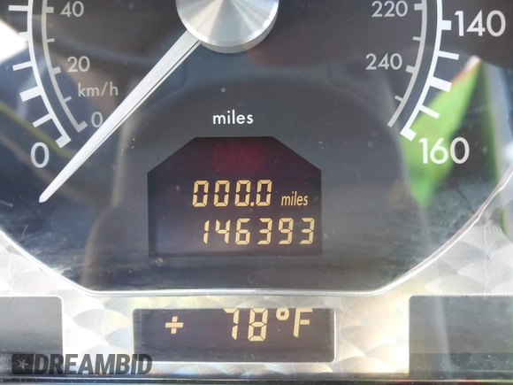 2001 Mercedes-Benz SL 500 with VIN WDBFA68F31F197746, listed as a IAAI auction lot 41493246 with 146,393 mi miles and . Bid and sale history available at DreamBid. Image 15.