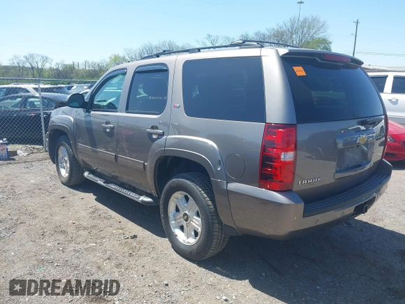 2013 Chevrolet Tahoe LT with VIN 1GNSKBE09DR325729, listed as a IAAI auction lot 41989587 with 186,361 mi miles and . Bid and sale history available at DreamBid. Image 3.