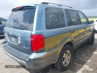 2005 Honda Pilot EX-L with VIN 2HKYF18505H527229, listed as a IAAI auction lot 41946751 with 190,455 mi miles. Bid and sale history available at carsss.com. Image 4.
