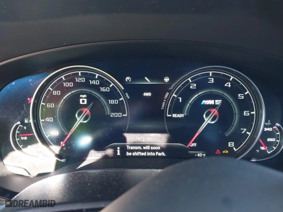 2019 BMW M5 Competition with VIN WBSJF0C57KB285614, listed as a IAAI auction lot 39011419 with 1 mi miles. Bid and sale history available at carsss.com. Image 7.