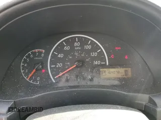 2017 Nissan Versa SV z VIN 3N1CN7AP3HL870121, wystawiony jako Copart lot #57653475 z przebiegiem 164 078 mil mil oraz Szkoda całkowita • Salvage title. Historia ofert i sprzedaży dostępna na DreamBid. Obrazek 9.