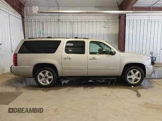 2009 Chevrolet Suburban LTZ с VIN 1GNFC36099R156290, выставлен на аукционе IAAI как лот 42508426 с пробегом 197 821 миль миль и . История ставок и продаж доступна на DreamBid. Изображение 13.