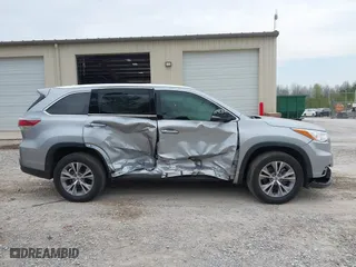 2014 Toyota Highlander XLE with VIN 5TDKKRFH3ES035284, listed as a IAAI auction lot 41909877 with 112,468 mi miles. Bid and sale history available at carsss.com. Image 13.