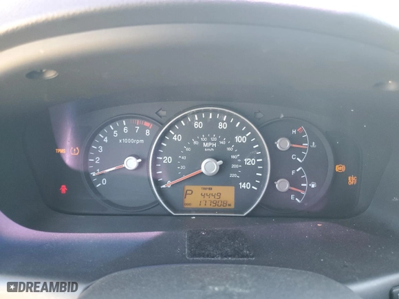 2008 Kia Rondo LX with VIN KNAFG525787175339, listed as a Copart auction lot 67973964 with 177,908 mi miles and Salvage Title. Bid and sale history available at carsss.com. Image 9.