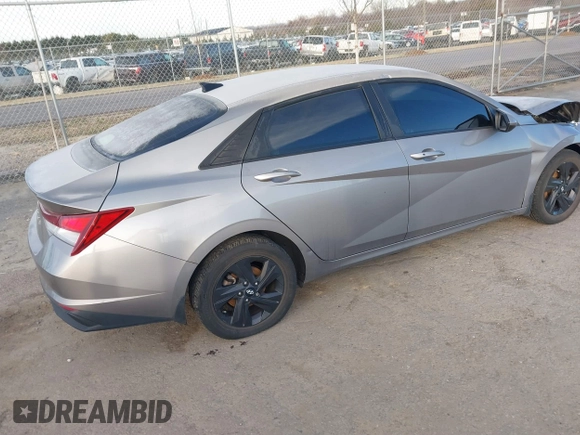 2022 Hyundai Elantra SEL with VIN KMHLM4AG0NU240794, listed as a IAAI auction lot 41738356 with 58,383 mi miles and . Bid and sale history available at DreamBid. Image 4.