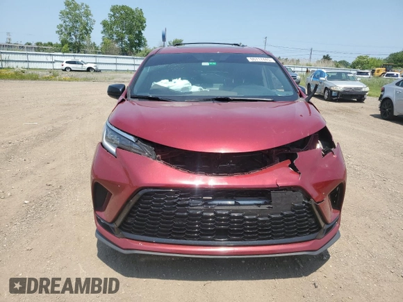 2022 Toyota Sienna XSE with VIN 5TDXRKEC2NS080621, listed as a Copart auction lot 60717445 with 209,119 mi miles and Non repairable. Bid and sale history available at DreamBid. Image 5.