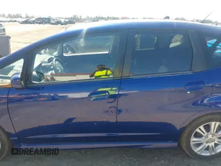 2011 Honda Fit Sport with VIN JHMGE8H59BC005597, listed as a IAAI auction lot 41878417 with 192,156 mi miles and . Bid and sale history available at DreamBid. Image 14.
