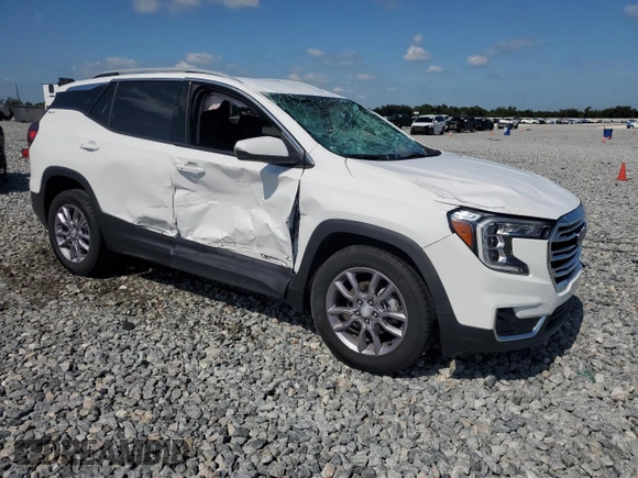 2024 GMC Terrain SLT with VIN 3GKALPEG7RL136883, listed as a Copart auction lot 64411295 with 30,252 mi miles and Non repairable. Bid and sale history available at DreamBid. Image 4.