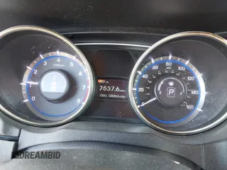 2012 Hyundai Sonata SE z VIN 5NPEC4AC9CH434373, wystawiony jako IAAI lot #42168411 z przebiegiem 120 464 mil mil oraz . Historia ofert i sprzedaży dostępna na DreamBid. Obrazek 7.