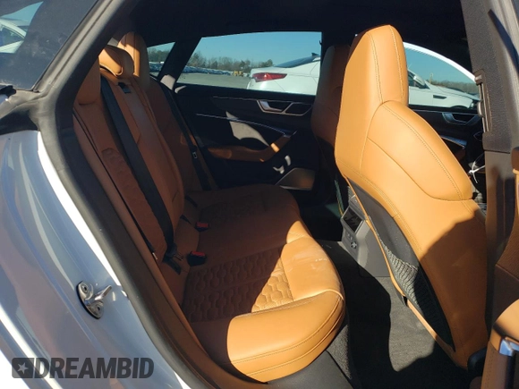 2021 Audi RS 7 z VIN WUAPCBF2XMN904458, wystawiony jako Copart lot #80066123 z przebiegiem 34 772 mil mil oraz . Historia ofert i sprzedaży dostępna na DreamBid. Obrazek 10.