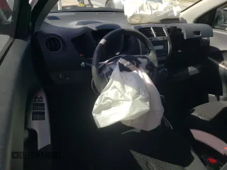 2011 Scion xD z VIN JTKKU4B45B1014759, wystawiony jako Copart lot #47966205 z przebiegiem 73 830 mil mil oraz Szkody całkowita. Historia ofert i sprzedaży dostępna na DreamBid. Obrazek 8.