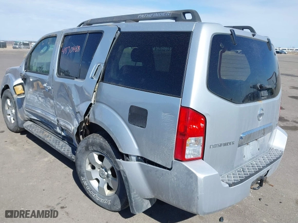 2005 Nissan Pathfinder LE with VIN 5N1AR18W05C779913, listed as a IAAI auction lot 41830468 with 216,967 mi miles. Bid and sale history available at carsss.com. Image 3.