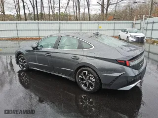 2025 Hyundai Sonata SEL with VIN KMHL64JA9SA474709, listed as a Copart auction lot 52705485 with 0 mi miles and Clean Title. Bid and sale history available at carsss.com. Image 2.