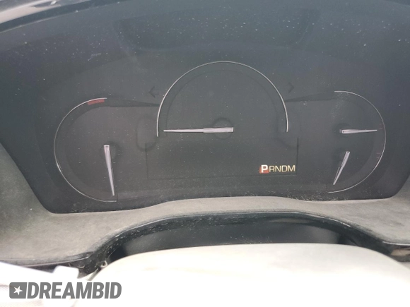 2018 Cadillac XT5 Premium Luxury FWD z VIN 1GYKNERS5JZ127703, wystawiony jako Copart lot #58315215 z przebiegiem Nie podano mil oraz Szkoda całkowita • Salvage title. Historia ofert i sprzedaży dostępna na DreamBid. Obrazek 9.