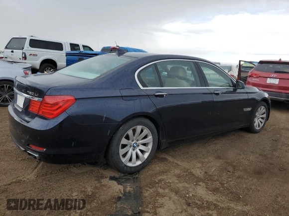 2011 BMW 7 Series 750Li z VIN WBAKB8C54BC851810, wystawiony jako Copart lot #76610464 z przebiegiem 128 551 mil mil oraz Nie do naprawy • Non repairable. Historia ofert i sprzedaży dostępna na DreamBid. Obrazek 3.