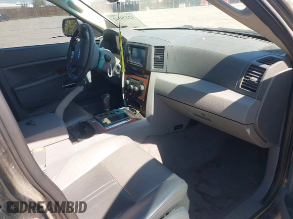 2005 Jeep Grand Cherokee Limited with VIN 1J8HR58N35C722387, listed as a IAAI auction lot 42229342 with 229,720 mi miles and . Bid and sale history available at DreamBid. Image 5.