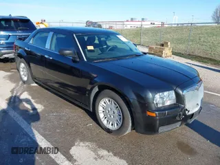 2007 Chrysler 300 with VIN 2C3KA43R87H691098, listed as a IAAI auction lot 41807592 with 99,208 mi miles. Bid and sale history available at carsss.com. Image 1.