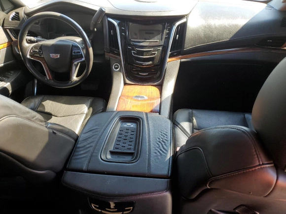 2015 Cadillac Escalade Luxury with VIN 1GYS3MKJ5FR642385, listed as a Copart auction lot 45521175 with 194,448 mi miles and Clean Title. Bid and sale history available at carsss.com. Image 8.