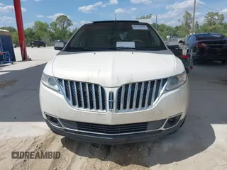 2012 Lincoln MKX with VIN 2LMDJ6JK6CBL07998, listed as a IAAI auction lot 42178485 with 196,472 mi miles and . Bid and sale history available at DreamBid. Image 6.