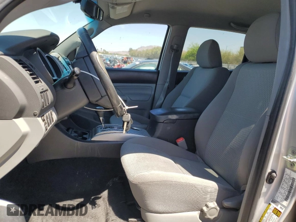 2013 Toyota Tacoma with VIN 3TMLU4EN5DM116911, listed as a Copart auction lot 58420565 with 117,234 mi miles and Salvage title. Bid and sale history available at DreamBid. Image 7.