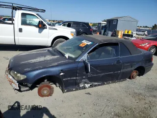 2006 BMW 3 Series 325Ci z VIN WBABW33426PX83925, wystawiony jako Copart lot #57694865 z przebiegiem Nie podano mil oraz Szkoda całkowita • Salvage title. Historia ofert i sprzedaży dostępna na DreamBid. Obrazek 1.