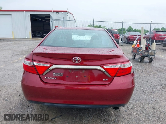 2017 Toyota Camry XLE z VIN 4T1BF1FK1HU644600, wystawiony jako IAAI lot #42301348 z przebiegiem 74 937 mil mil oraz . Historia ofert i sprzedaży dostępna na DreamBid. Obrazek 16.