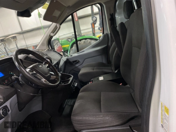 2016 Ford Transit z VIN 1FTYR1YM4GKB55543, wystawiony jako IAAI lot #42504585 z przebiegiem 104 991 mil mil oraz . Historia ofert i sprzedaży dostępna na DreamBid. Obrazek 36.