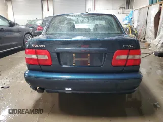 1998 Volvo S70 z VIN YV1LS5577W1497166, wystawiony jako Copart lot #87835355 z przebiegiem 153 613 mil mil oraz Szkody całkowita. Historia ofert i sprzedaży dostępna na DreamBid. Obrazek 6.