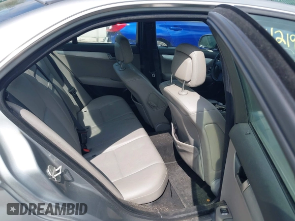 2008 Mercedes-Benz C 300 Sport with VIN WDDGF81X98F094109, listed as a IAAI auction lot 42191531 with 228,736 mi miles and . Bid and sale history available at carsss.com. Image 8.