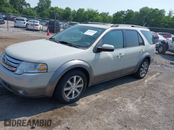 2008 Ford Taurus X SEL z VIN 1FMDK05W28GA04283, wystawiony jako IAAI lot #42478636 z przebiegiem 133 940 mil mil oraz . Historia ofert i sprzedaży dostępna na DreamBid. Obrazek 2.
