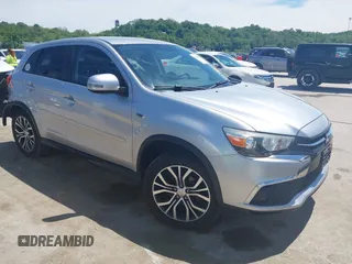 2019 Mitsubishi Outlander ES z VIN JA4AP3AU0KU033072, wystawiony jako IAAI lot #42200069 z przebiegiem 115 323 mil mil oraz . Historia ofert i sprzedaży dostępna na DreamBid. Obrazek 1.