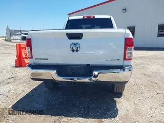 2024 Ram 2500 Big Horn with VIN 3C6UR5DJ6RG249894, listed as a IAAI auction lot 42497716 with 23,372 mi miles and . Bid and sale history available at DreamBid. Image 17.