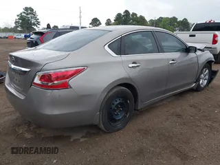 2015 Nissan Altima 2.5 S with VIN 1N4AL3AP6FN377913, listed as a IAAI auction lot 41894288 with 119,718 mi miles. Bid and sale history available at carsss.com. Image 4.
