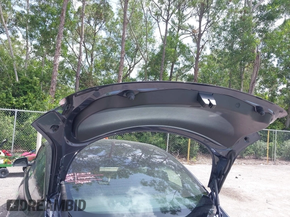 2023 Tesla Model 3 z VIN 5YJ3E1EA4PF461624, wystawiony jako IAAI lot #42433789 z przebiegiem 22 182 mil mil oraz . Historia ofert i sprzedaży dostępna na DreamBid. Obrazek 19.