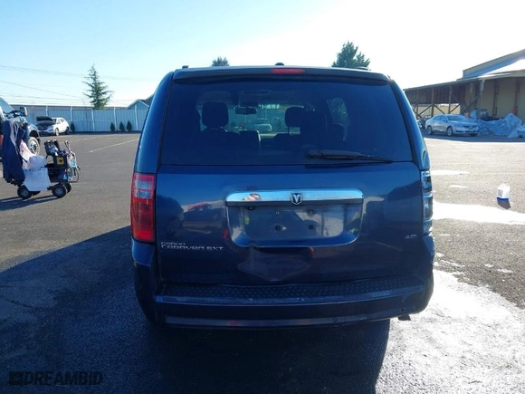 2008 Dodge Grand Caravan SXT with VIN 2D8HN54X68R126584, listed as a IAAI auction lot 41392596 with 272,088 mi miles. Bid and sale history available at carsss.com. Image 16.