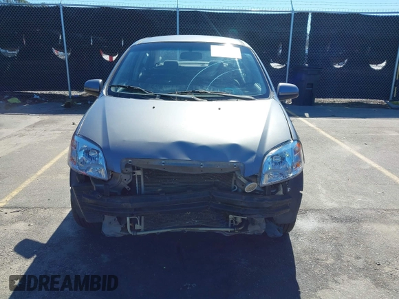 2008 Chevrolet Aveo LT z VIN KL1TG56648B177918, wystawiony jako IAAI lot #41575526 z przebiegiem 178 725 mil mil oraz . Historia ofert i sprzedaży dostępna na DreamBid. Obrazek 12.