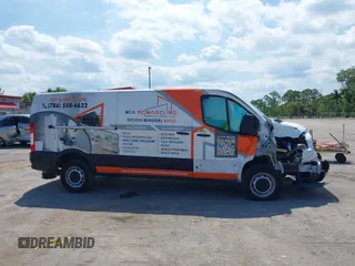 2024 Ford Transit Cargo с VIN 1FTBR1Y80RKB59990, выставлен на аукционе IAAI как лот 42241182 с пробегом 13 385 миль миль и . История ставок и продаж доступна на DreamBid. Изображение 13.